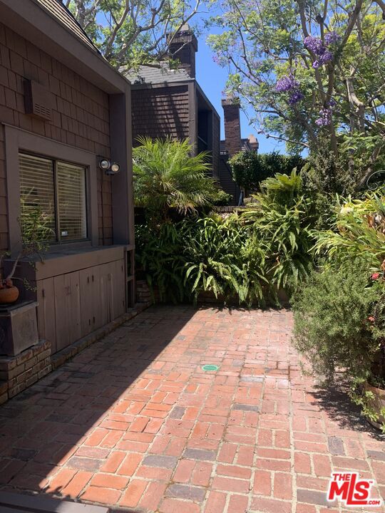 4535 Alla Road 1 Property Photo 5