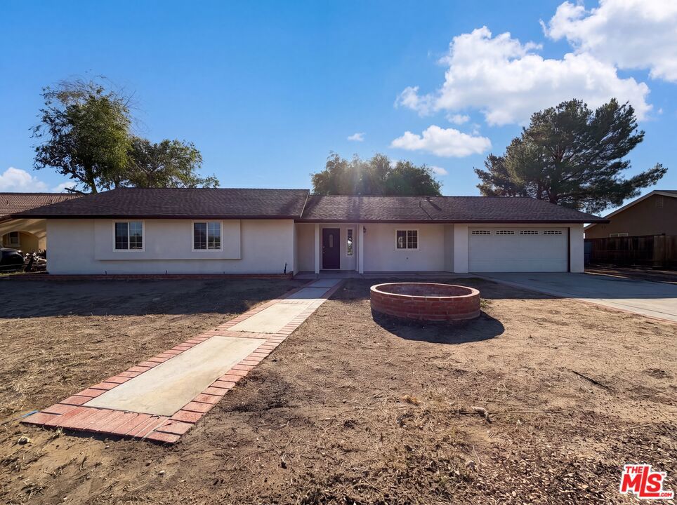 40733 176th Street E Property Photo 1