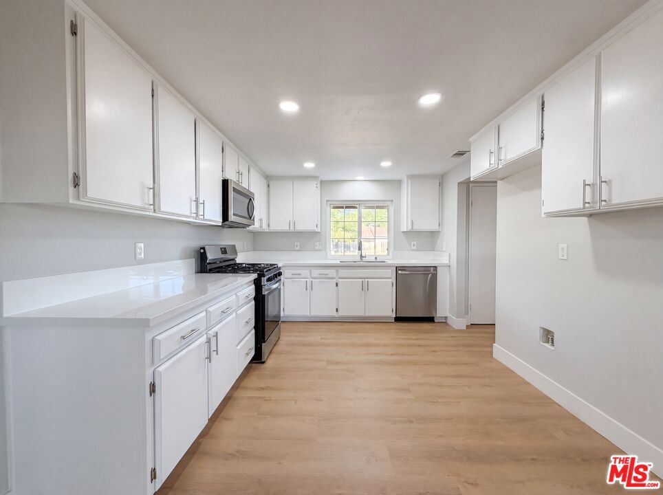 40733 176th Street E Property Photo 2