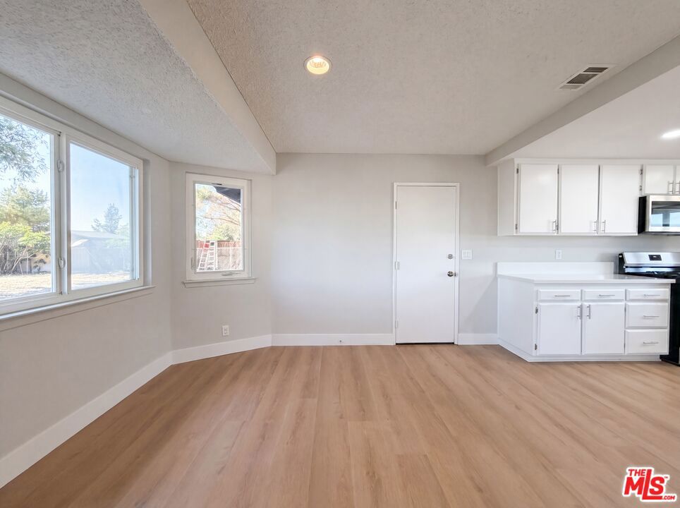 40733 176th Street E Property Photo 8