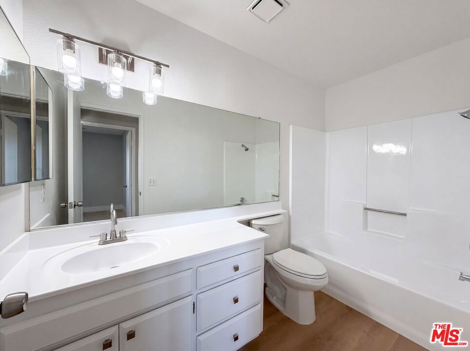40733 176th Street E Property Photo 15