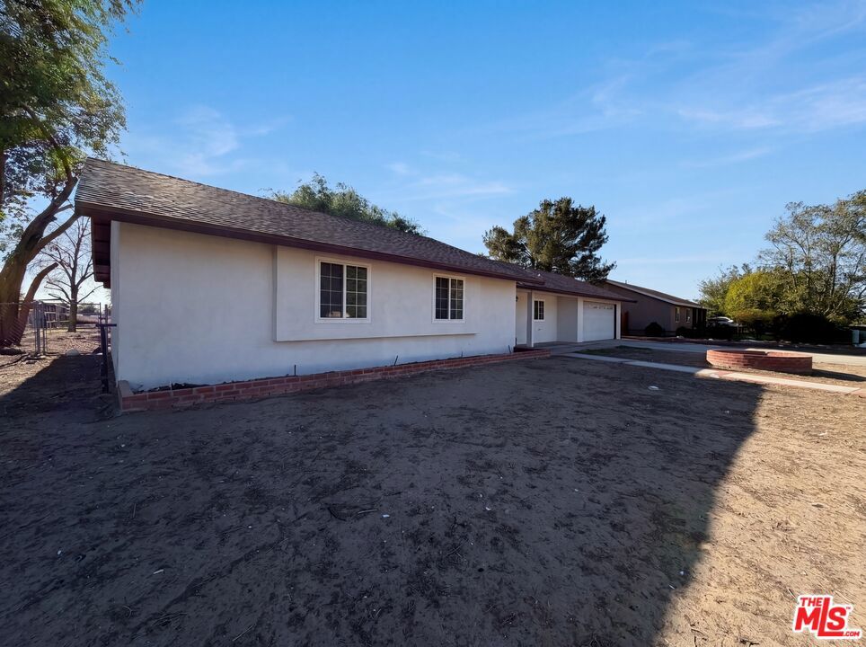 40733 176th Street E Property Photo 17
