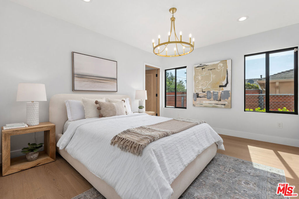 5168 Southridge Avenue Property Photo 13