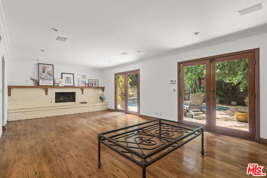 2695 La Cuesta Drive Property Photo 11
