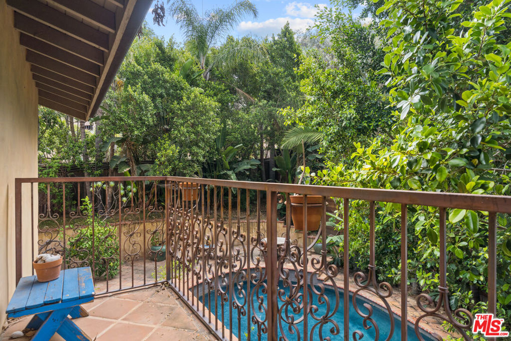 2695 La Cuesta Drive Property Photo 17