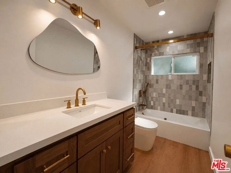 6531 Neddy Avenue Property Photo 22