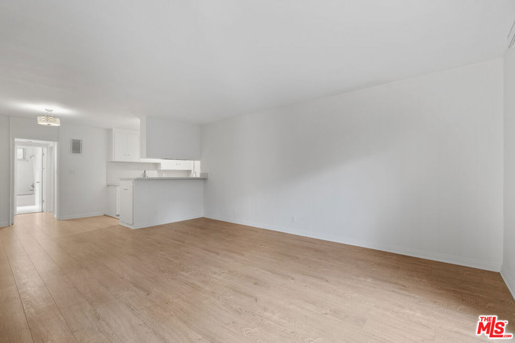 7712 Paseo Del Rey 4 Property Photo 6