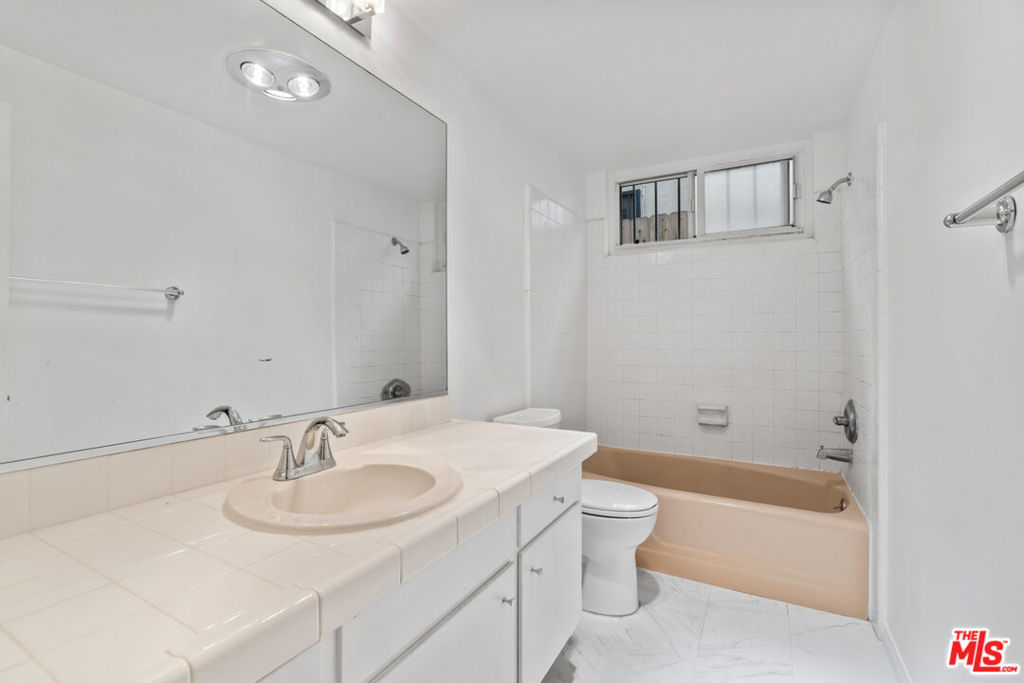 7712 Paseo Del Rey 4 Property Photo 14