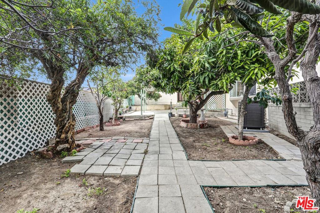 2326 Arthur Street Property Photo 5