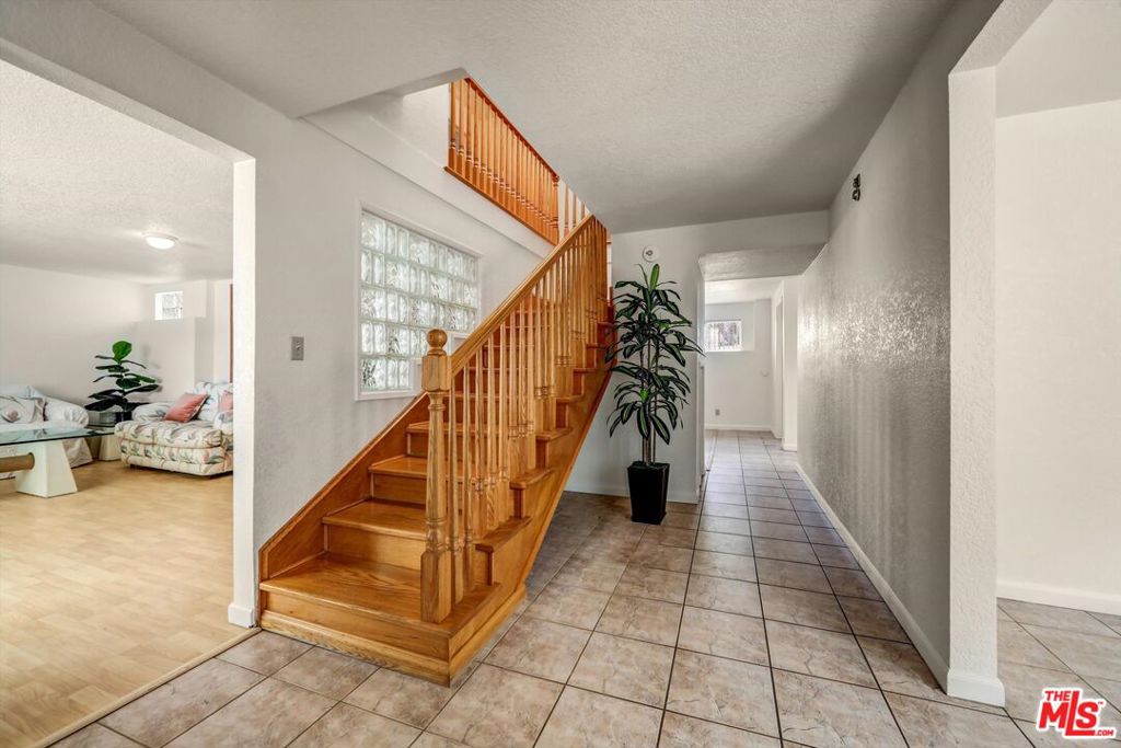 2326 Arthur Street Property Photo 9
