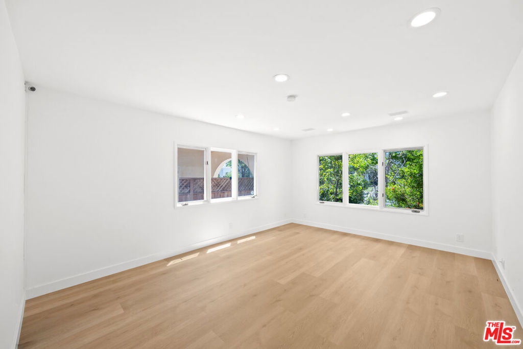 244 S Almont Drive Property Photo 6