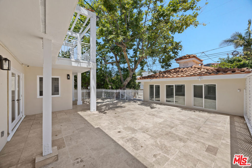 244 S Almont Drive Property Photo 30