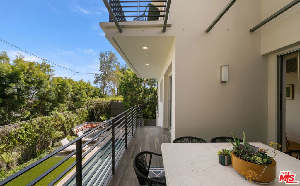928 Las Lomas Avenue Property Photo 25