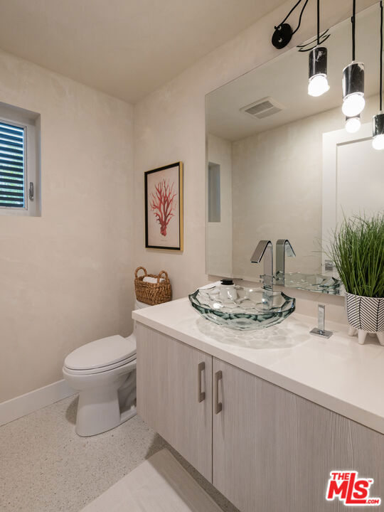 928 Las Lomas Avenue Property Photo 43