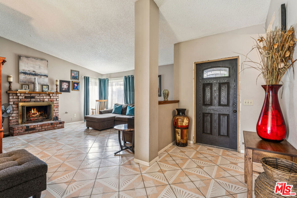 6731 30th Street Property Photo 4