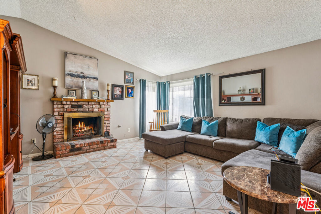 6731 30th Street Property Photo 5