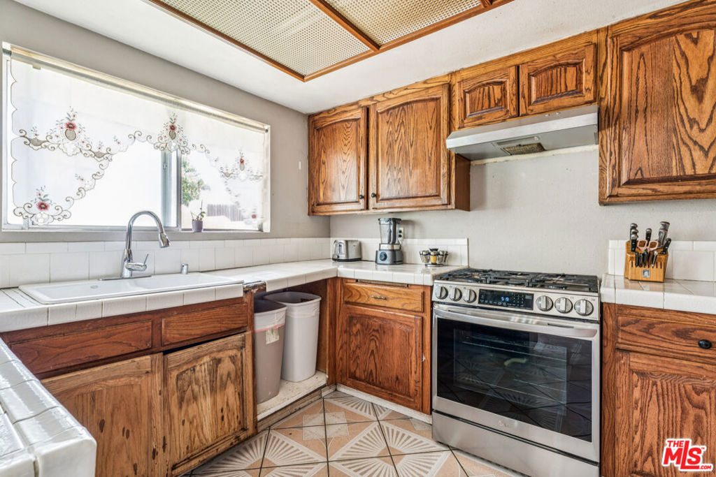 6731 30th Street Property Photo 12