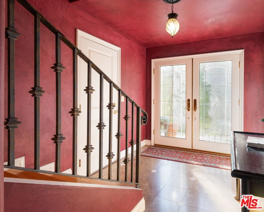 3943 Avenida Del Sol Property Photo 3