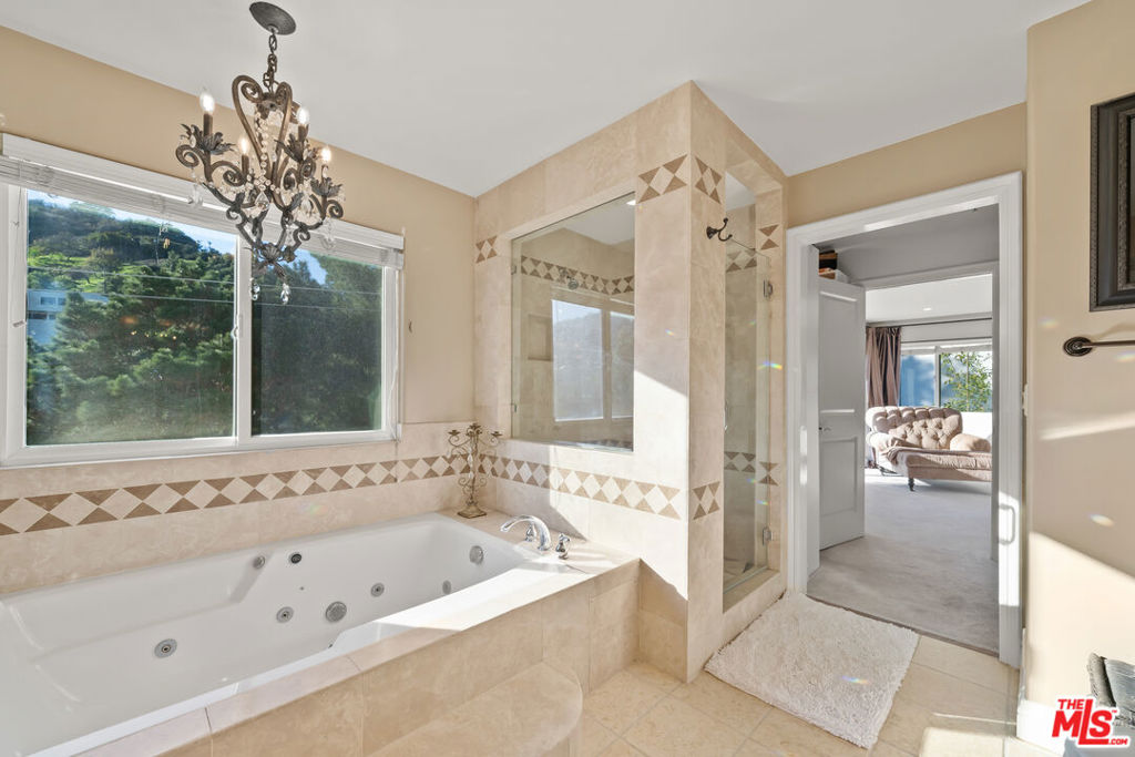 3943 Avenida Del Sol Property Photo 15