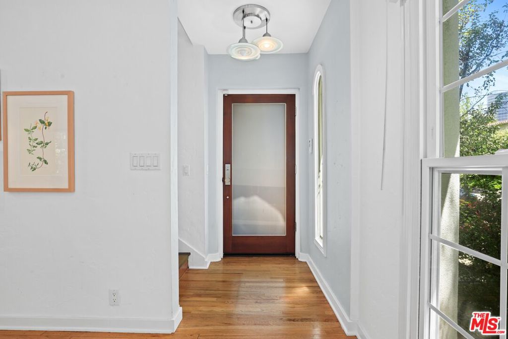825 S Stanley Avenue Property Photo 24