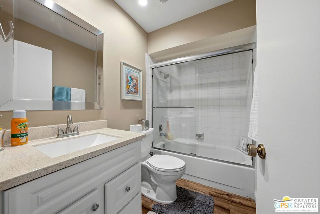 805 E Arenas Road Property Photo 25
