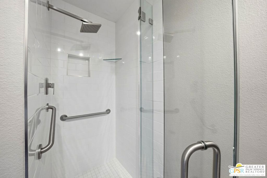 805 E Arenas Road Property Photo 29
