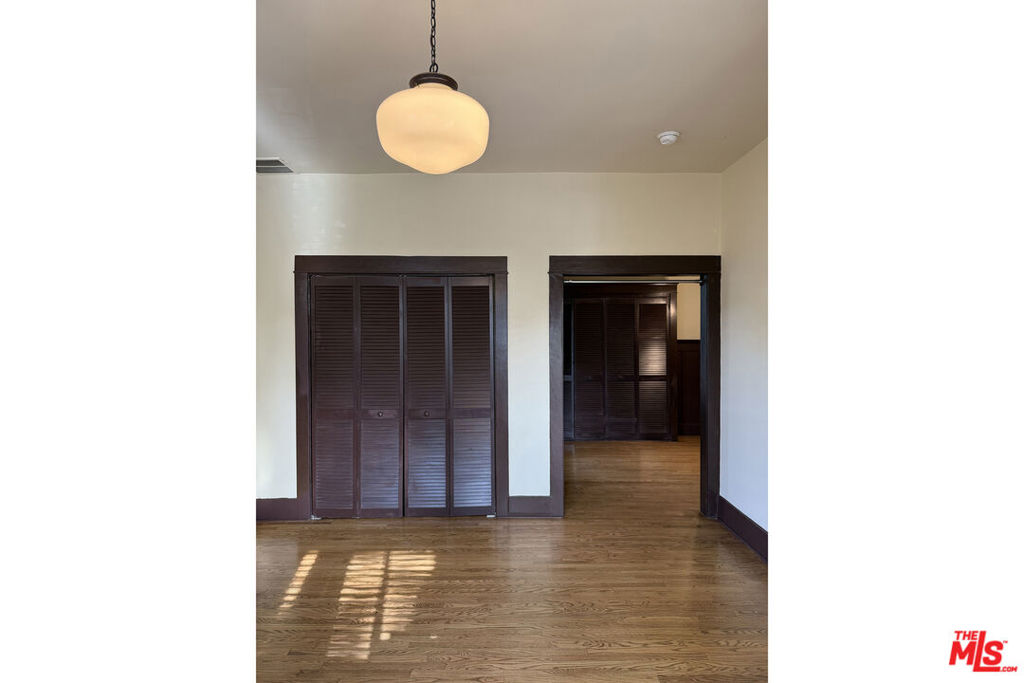 1017 W 24th Street Property Photo 12