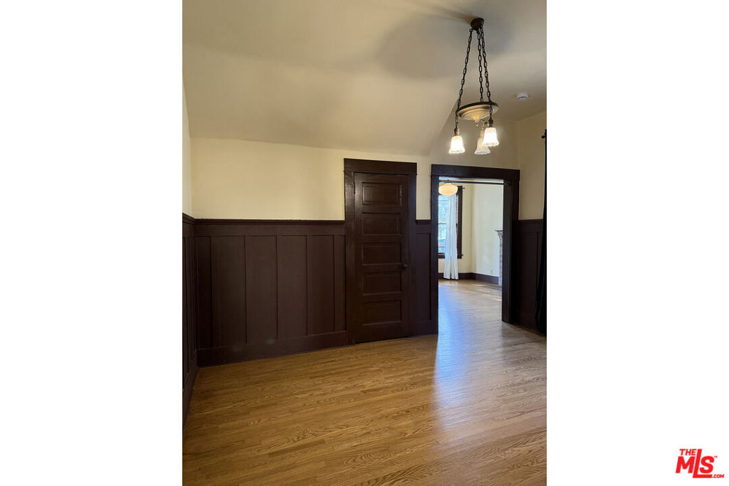 1017 W 24th Street Property Photo 14