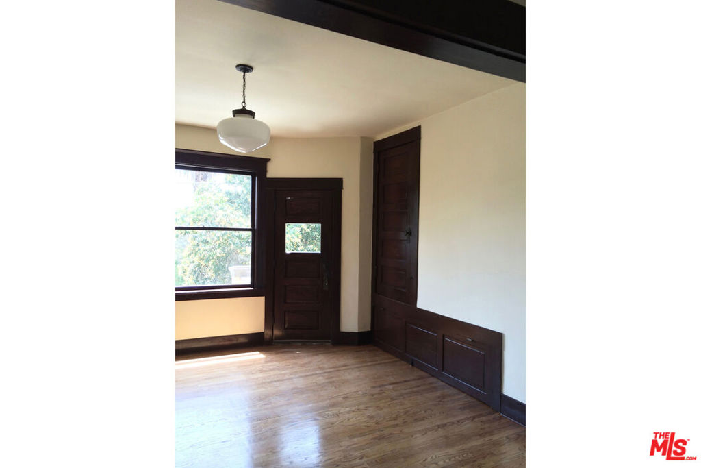 1017 W 24th Street Property Photo 17