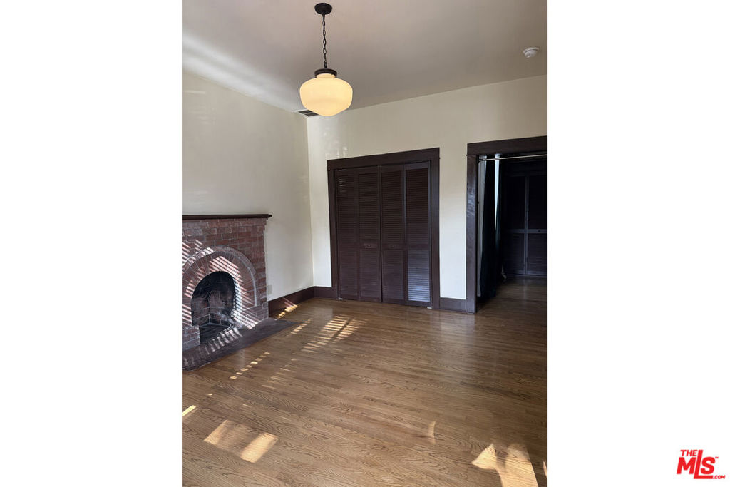 1017 W 24th Street Property Photo 19