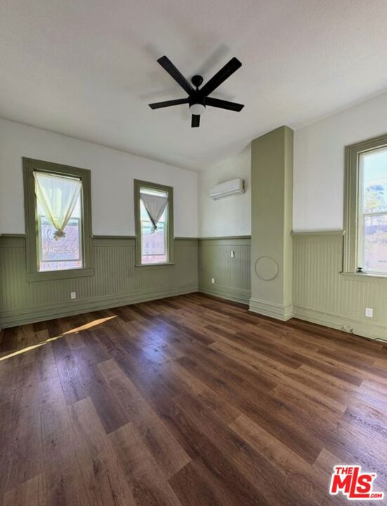 145 W Flora Street Property Photo 11