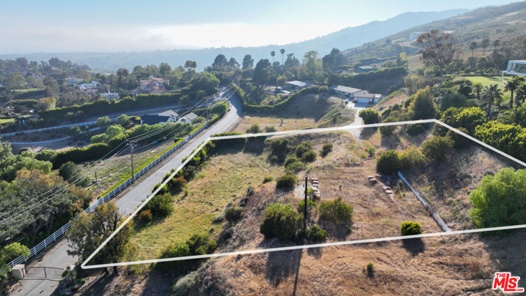 5923 Cavalleri Road Property Photo 3