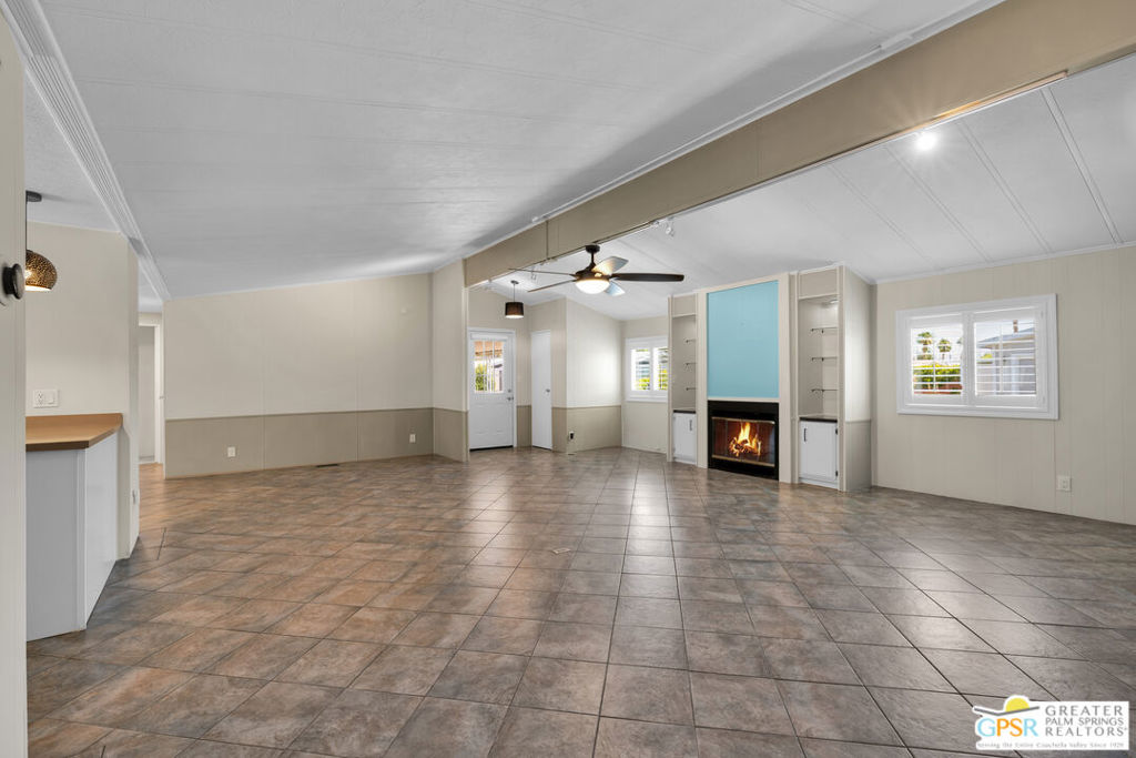 222 Settles Drive Property Photo 10