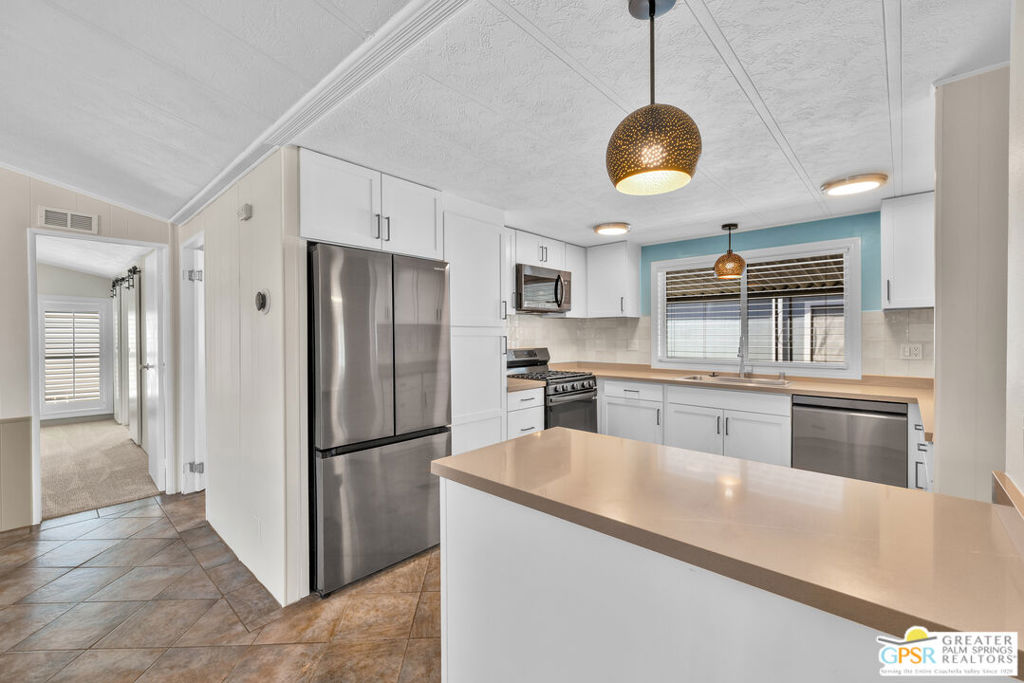 222 Settles Drive Property Photo 18