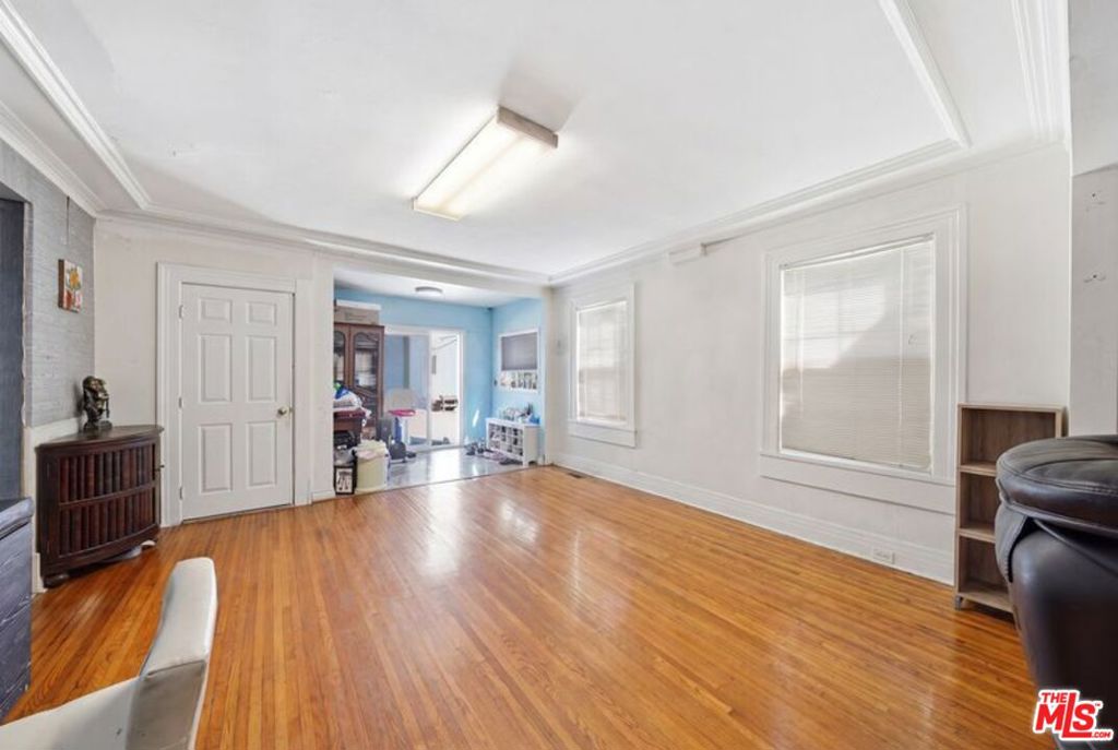 1220 Crenshaw Boulevard Property Photo 10