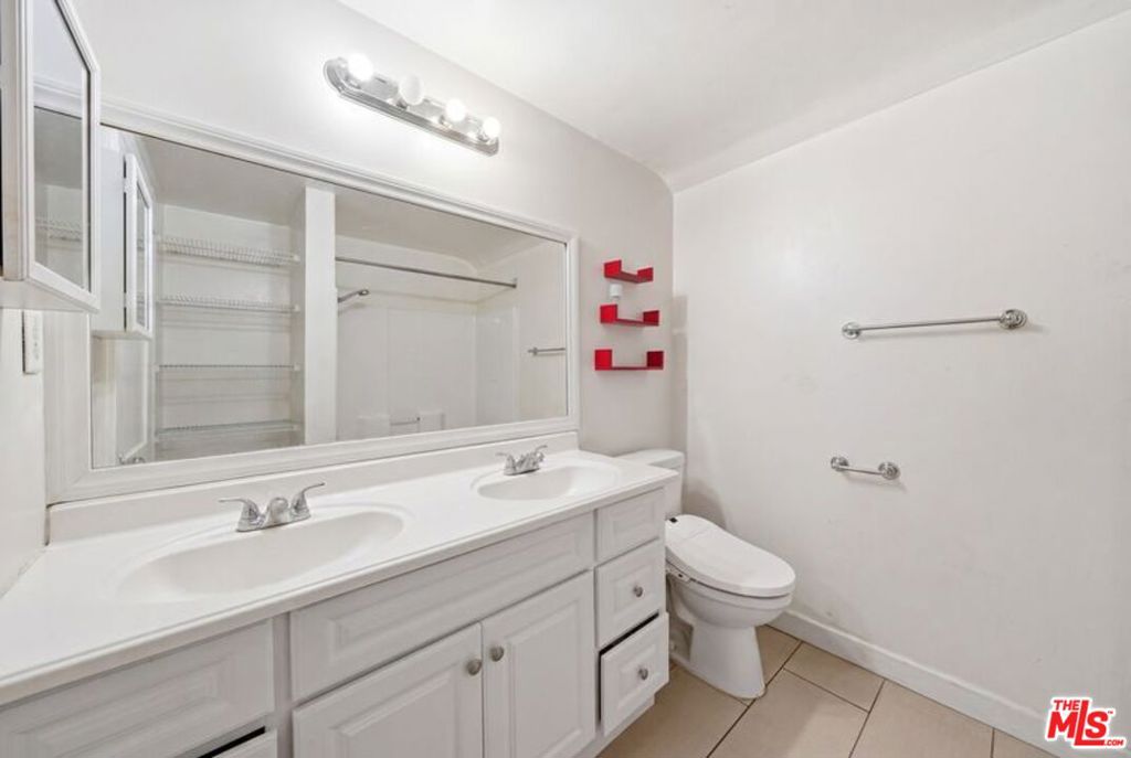 1220 Crenshaw Boulevard Property Photo 30