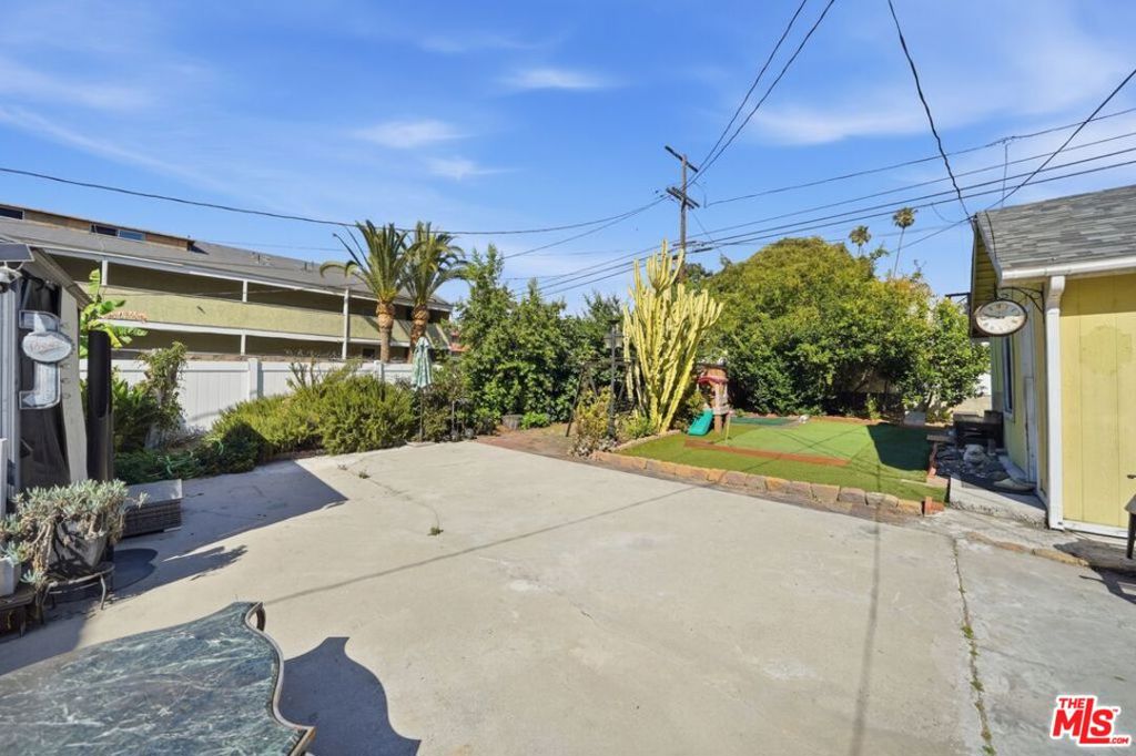 1220 Crenshaw Boulevard Property Photo 46