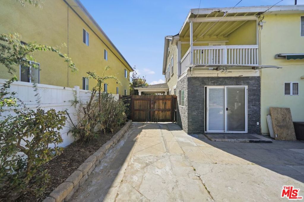 1220 Crenshaw Boulevard Property Photo 49