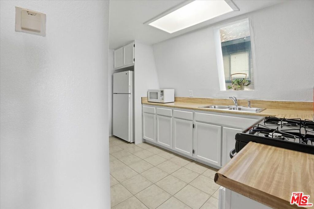 27071 Overlook Lane Property Photo 11
