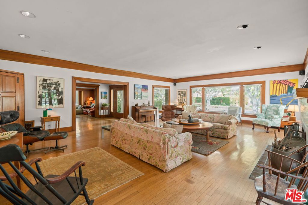 801 N Rodeo Drive Property Photo 10