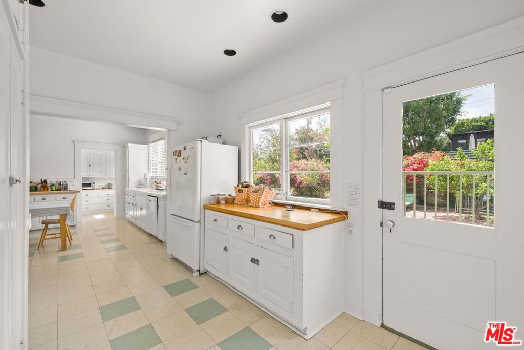 801 N Rodeo Drive Property Photo 17