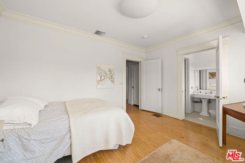 801 N Rodeo Drive Property Photo 37