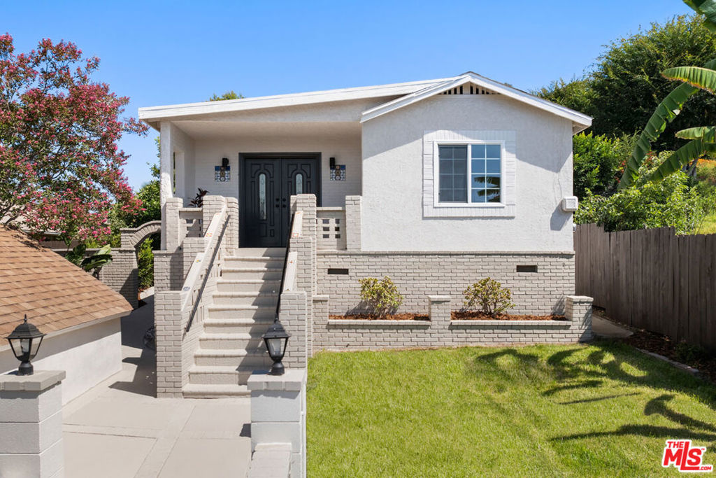 6225 Beard Street Property Photo 2