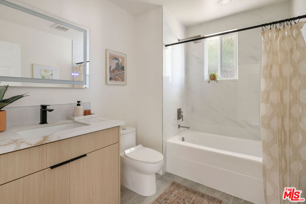 6225 Beard Street Property Photo 13