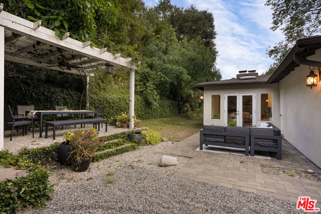 3452 Mandeville Canyon Road Property Photo 42