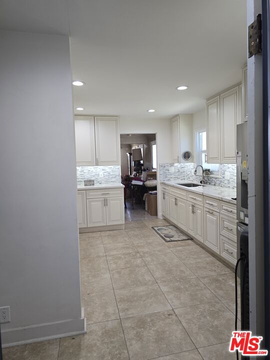 1706 W 65th Place Property Photo 8