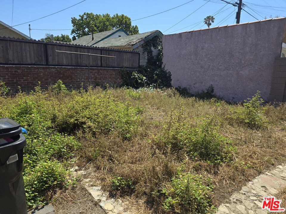 1706 W 65th Place Property Photo 12