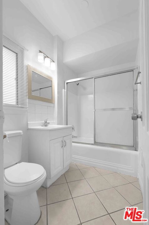 2442 W 18th Street Property Photo 25