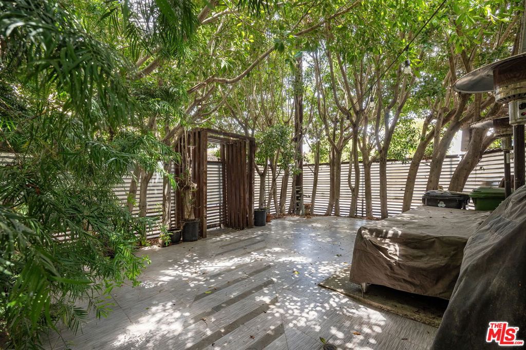 2807 Pacific Avenue Property Photo 5