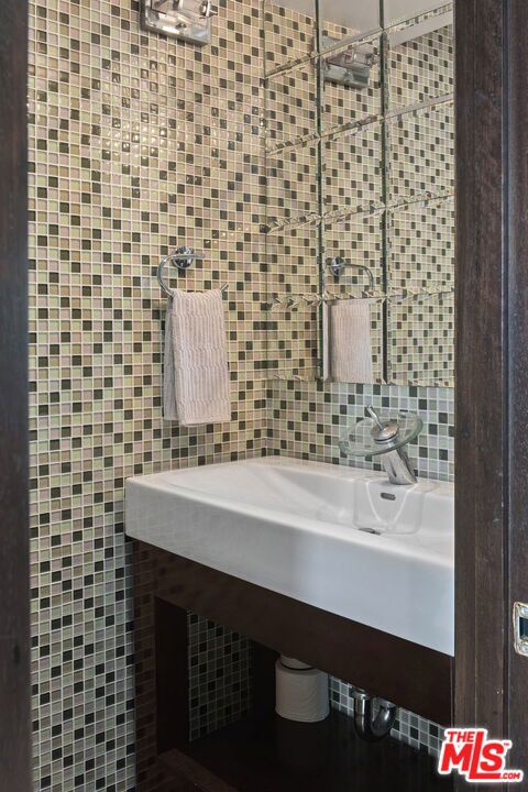 2807 Pacific Avenue Property Photo 19